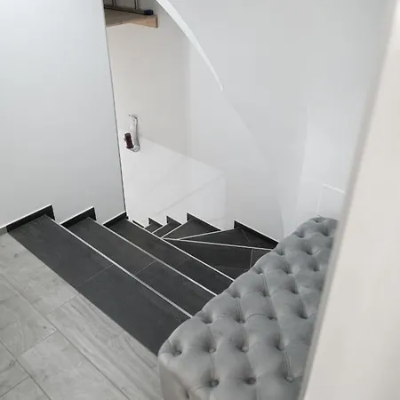 Relax House